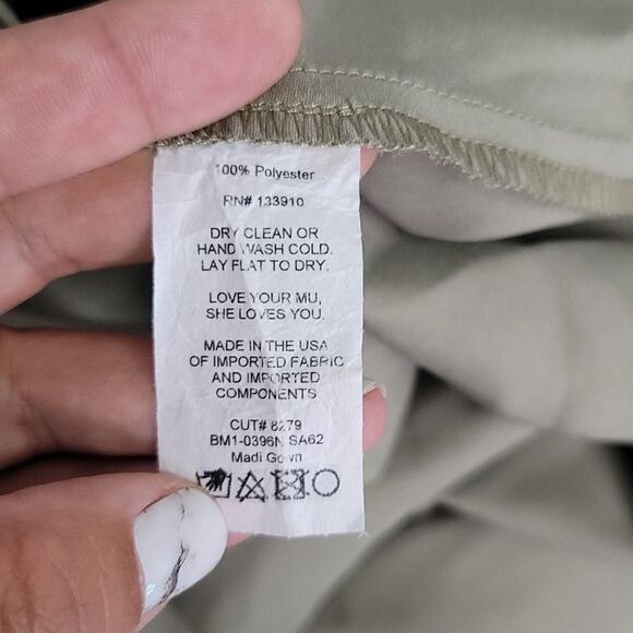 Show Me Your MuMu Madi Gown Green Moss Satin - Picture 11 of 11